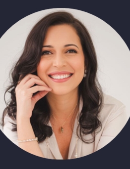 EVELYN PINHEIRO