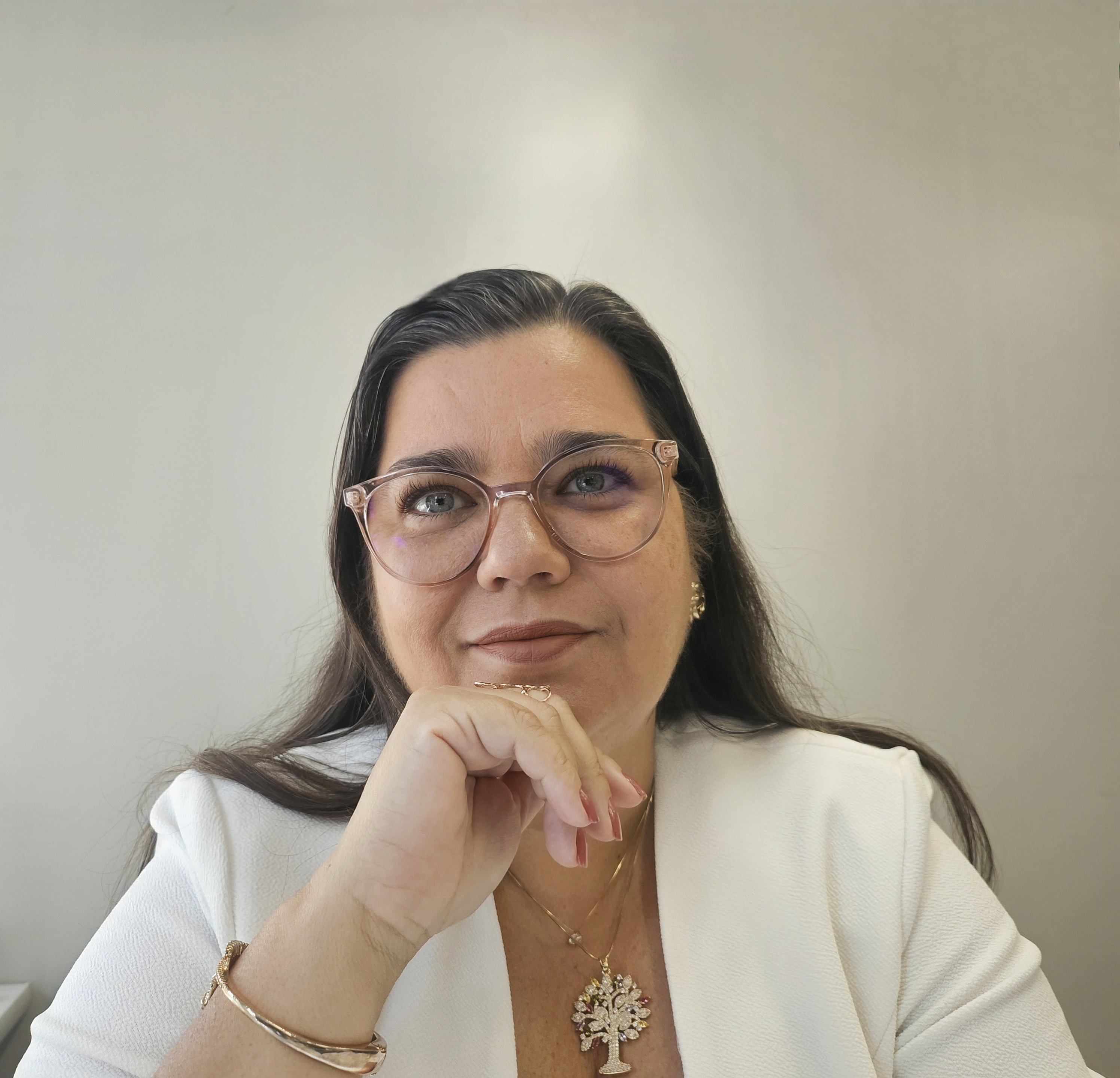 LARA BRAINER